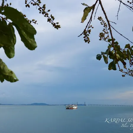 Karpal Singh Drive Bliss By The Sea Hotel